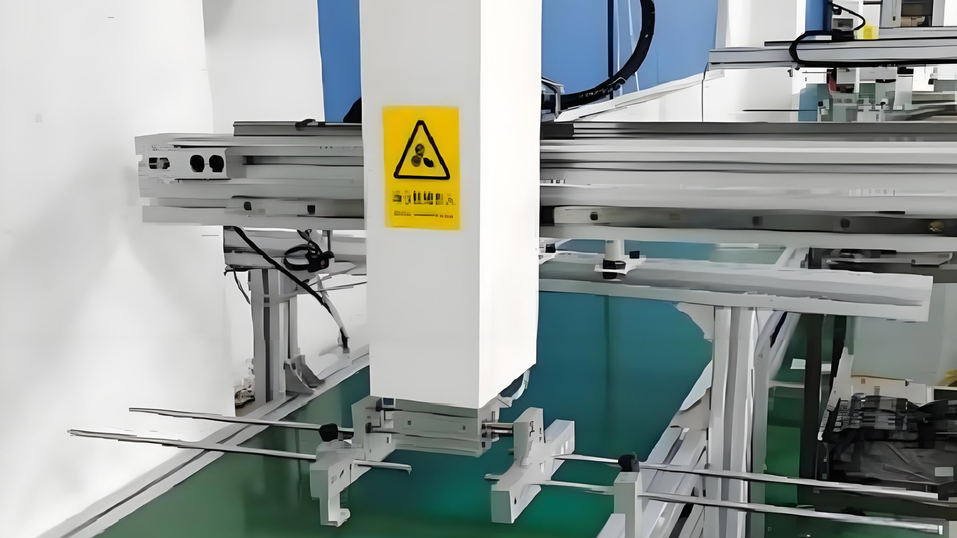 Automatic Robotic Arm